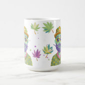 Vibrant Monarch Butterfly Illustration on Light Ba Koffiemok (Center)