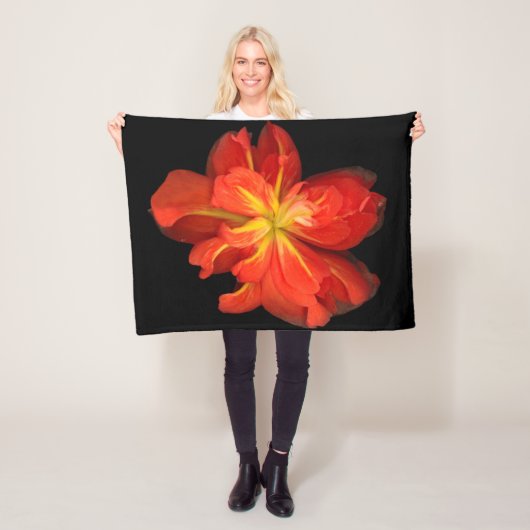 Vibrant Oranje Begonia Macro Fleece Deken (In situ)