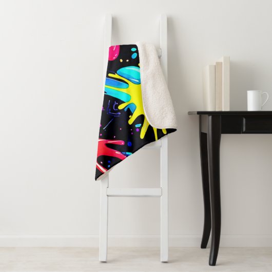 Vibrant Paint Splatter Artwork Burst Sherpa Deken (In situ)
