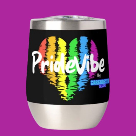 Vibrant PrideVibe: Sip in Rainbow Heart-stijl