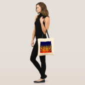 Vibrant Racing Flames op Navy Blue Tote Bag (Voorkant (model))