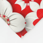 Vibrant Red And White Floral Pattern With Pearl Fleece Deken (Hoek)