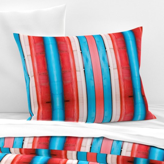 Vibrant red, blue and pink stripes M-size pattern Kussensloop