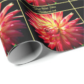 Vibrant Red Dahlia Flower Personalized Cadeaupapier (Rol Hoek)