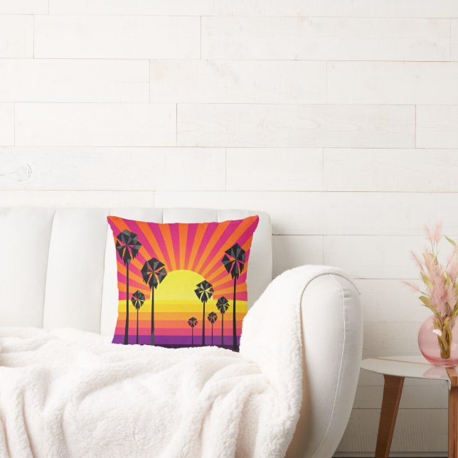 Vibrant Retro Sunset Palm Tree Throw Pillow on Whi Kussen (Bank)