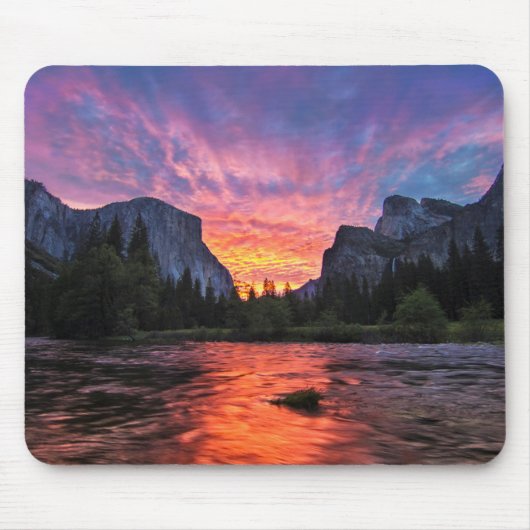 Vibrant Sky | Yosemite Valley Muismat (Voorkant)