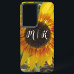 Vibrant Summer Sunflower Field Monogram Samsung Galaxy Hoesje<br><div class="desc">Een bloem en een zicht die het zomerseizoen vertegenwoordigen met al zijn levendige kleuren? Laat dit muispad dat zicht dan vangen met het prachtige zicht van de zonnebloemen. Laat de levendige groene, gele, oranje en heldere blauwe hemel je leven brengen na een lange winter. Laat het veld van de zomer...</div>