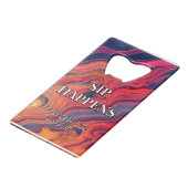 Vibrant Swirl Design Funny Sip Happens Beer Creditkaart Flessenopener (Voorkant Gekanteld)