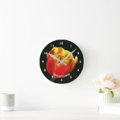 Vibrant Tulip Flower Personalized Round Clock Ronde Klok (Huis)