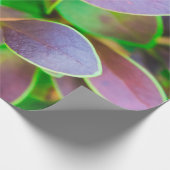 Vibrantgroene en paarse bladeren cadeaupapier (Hoek)