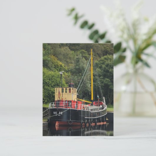 Vic32 Puffer Boat in het Crinan Canal Basin, Schot Feestdagenkaart (Staand voorkant)
