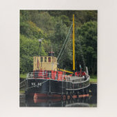 Vic32 Puffer Boat in het Crinan Canal Basin, Schot Legpuzzel (Verticaal)