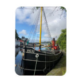 Vic32 Puffer Boat in het Crinan Canal Basin, Schot Magneet (Verticaal)