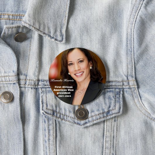 VICE PRESIDENT KAMALA HARRIS button (In situ)