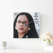 VICE PRESIDENT KAMALA HARRIS  VIERKANTE KLOK (Huis)