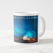 Victor Hugo Quote "Een schrijver is..."  20 oz Mok (Voorkant rechts)