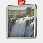 Victoria Herfsten, Zambesi, Zambia. 2 Metalen Ornament (Links)