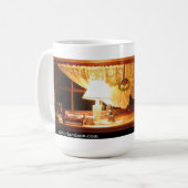 Victoria Mixon's Desk Mok (Voorkant links)