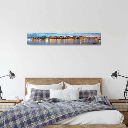 Victoria Skyline op het nachtpanorama Canvas Afdruk (Insitu (Slaapkamer))