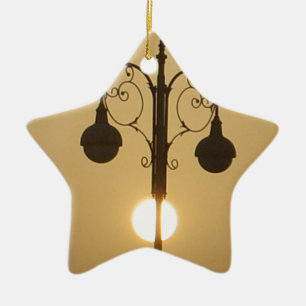 Victoriaans Bedel:  Straatlantaarnpalen Keramisch Ornament