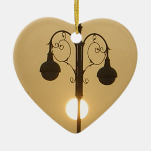Victoriaans Bedel:  Straatlantaarnpalen Keramisch Ornament