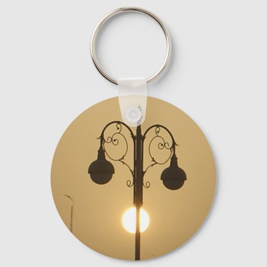 Victoriaans Bedel:  Straatlantaarnpalen Sleutelhanger (Voorkant)