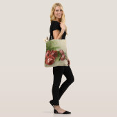 Victoriaans bloemen, rode rozen Tote Bag (Op model)