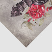 Victoriaans Boudoir | Oude parfumfles met Rozen Tissuepapier (Detail)