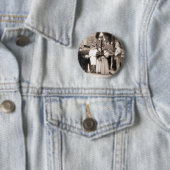 VICTORIAANS CHRISTMAS CAROL SINGERS RONDE BUTTON 5,7 CM (In situ)