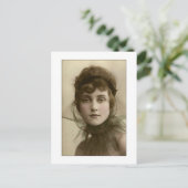 Victoriaans damestnet hoge kraag briefkaart (Staand voorkant)