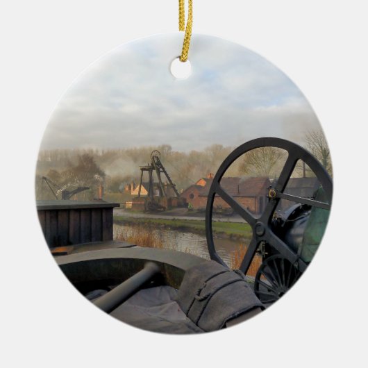 VICTORIAANS ENGLAND KERAMISCH ORNAMENT (Voorkant)