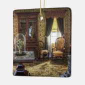 Victoriaans gemeubileerde woonkamer keramisch ornament (Links)