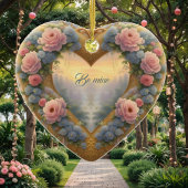 Victoriaans, goudkleurig hart met bloemen en gezeg keramisch ornament