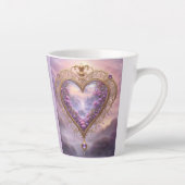 Victoriaans goudkleurig hart met lila bloemetjes,  latte mok (Rechts)