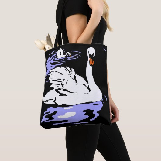 Victoriaans houtsnede zwanen op tas (Dichtbij)