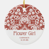 Victoriaans kant gepersonaliseerde Bloemenmeisje B Keramisch Ornament (Achterkant)