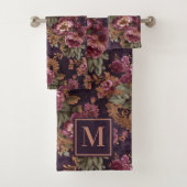 Victoriaans Kant Paarse Rozen Monogram Bad Handdoek (Insitu)