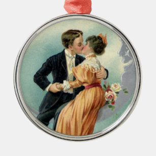  Victoriaans paar kus op een halve maan Metalen Ornament