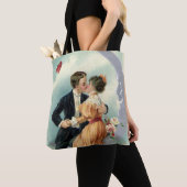  Victoriaans paar kus op een halve maan Tote Bag (Dichtbij)