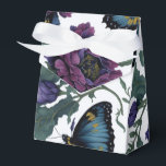 Victoriaans paarse magenta bloemenvlinders bedankdoosjes<br><div class="desc">Ideaal voor lente-, zomer-, winter- of herfst-evenementen. Elegante stijl paarse bloem kunstwerk voor botanische, boho, tuin, en bloementhema gelegenheden. Om toegang te krijgen tot de meer geavanceerde bewerkingstools, scroll naar beneden naar "Klik om verder aan te passen". Zodra u in Zazzle's ontwerpgereedschap bent, kunt u lettertypen, plaatsing, kleur, grootte en...</div>
