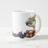  Victoriaans paashaas, bloemen en eitjes Grote Koffiekop (Voorkant rechts)