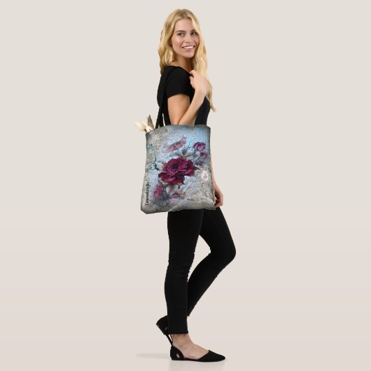 Victoriaans Roos Ephemera Tote Bag (Op model)