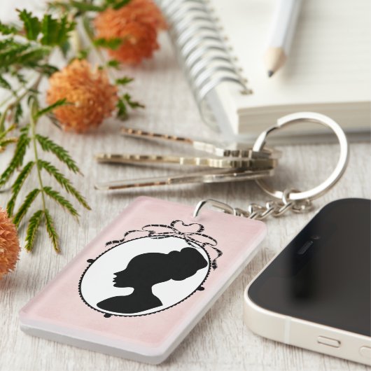 Victoriaans Style 60s Cameo Sleutelhanger (Voorkant Rechts)