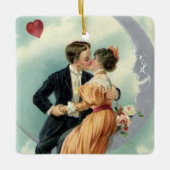 Victoriaans Valentijnsdag Kiss on the Moon Keramisch Ornament (Voorkant)