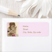 Victoriaans vrouw en witte hond, roze goud Etiket (Insitu)