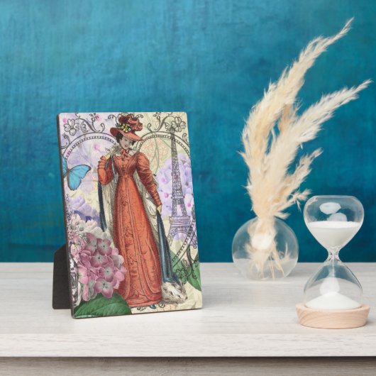 Victoriaans vrouw in rode kleurrijke Mode Fotoplaat (Zijkant)