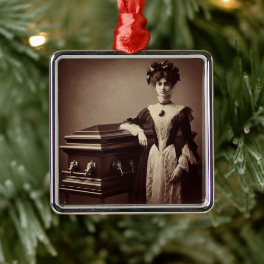  Victoriaans vrouw met doodskist Metalen Ornament (Boom)