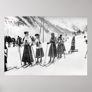Victoriaans Vrouw Skiers, Zwart-wit Poster