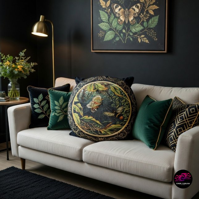 Victoriaanse Bij en Vlinder in Spinnenweb Rond Kussen (Not your average pillow—this one tells a story 🐝🕸️)