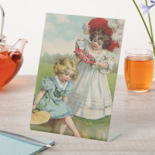 Victoriaanse Kinderen Vintage Zomer Meisjes Tuin Reclamebord Met Voetstuk